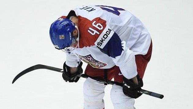 Smutek Davida Krejčího po čtvrtfinálové prohře 2:3 s USA. Smutek Davida Krejčího po čtvrtfinálové prohře 2:3 s USA.