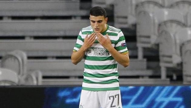 Norský útočník Celticu Mohamed Elyounoussi vstřelil proti Motherwellu hattrick. Norský útočník Celticu Mohamed Elyounoussi vstřelil proti Motherwellu hattrick.