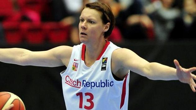 Česká basketbalistka Klára Pochobradská si na mistrovství Evropy nezahraje. Česká basketbalistka Klára Pochobradská si na mistrovství Evropy nezahraje.