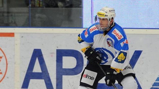 Plzeňský Martin Straka, jeden z nejlepších hokejistů zlaté éry českého hokeje, ukončil po prohraném čtvrtfinále s Brnem kariéru. Plzeňský Martin Straka, jeden z nejlepších hokejistů zlaté éry českého hokeje, ukončil po prohraném čtvrtfinále s Brnem kariéru.