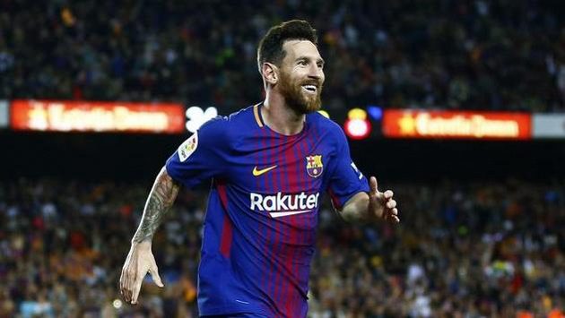 Lionel Messi se raduje po jednom z gólů proti EspaNolu. Lionel Messi se raduje po jednom z gólů proti EspaNolu.