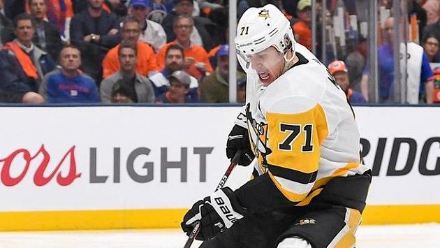 Útočník Pittsburghu Jevgenij Malkin by mohl posílit Rusko na květnovém MS. Útočník Pittsburghu Jevgenij Malkin by mohl posílit Rusko na květnovém MS.