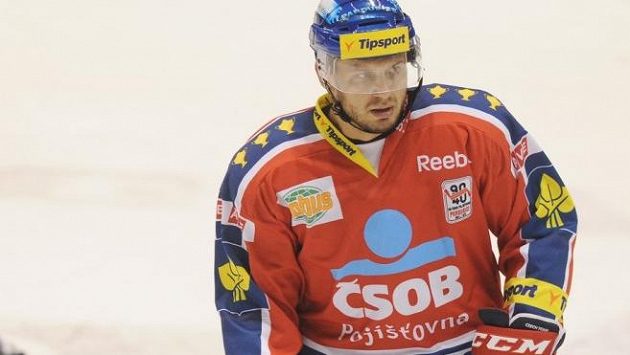 Pavel Brendl ještě v dresu Pardubic. Pavel Brendl ještě v dresu Pardubic.