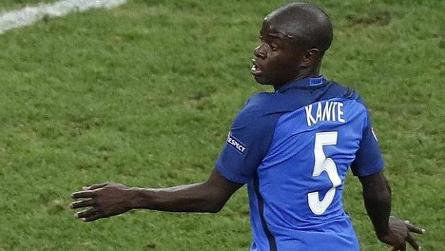 Francouzský záložník N'Golo Kanté během semifinále ME. Francouzský záložník N'Golo Kanté během semifinále ME.