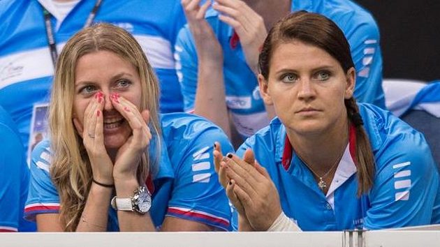 Petra Kvitová a Lucie Šafářová během finále Fed Cupu v Praze. Petra Kvitová a Lucie Šafářová během finále Fed Cupu v Praze.