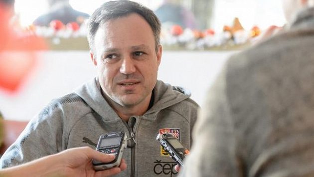 Švýcarský kouč českého týmu Sascha Rhyner. Švýcarský kouč českého týmu Sascha Rhyner.
