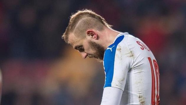 Zklamaný Jiří Skalák během přípravného utkání se Skoty. Zklamaný Jiří Skalák během přípravného utkání se Skoty.