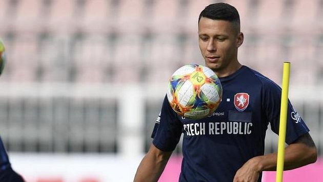 Marek Suchý (vpravo) na tréninku národního týmu Marek Suchý (vpravo) na tréninku národního týmu