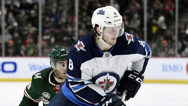 Novou posilou hokejistů New York Rangers v NHL se stal Jacob Trouba Novou posilou hokejistů New York Rangers v NHL se stal Jacob Trouba