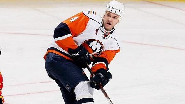Brett Skinner ještě v dresu New York Islanders v NHL. Brett Skinner ještě v dresu New York Islanders v NHL.