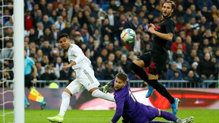 Casemiro dvakrát vyzrál na Vaclíka a poslal Real Madrid na první místo