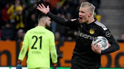 Zelenáč zničil hattrickem sen o odplatě a fanoušci Dortmundu šíleli
