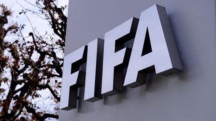 Nové pořádky ve fotbale: FIFA výrazně omezí hostování a zlepší vyplácení výchovného