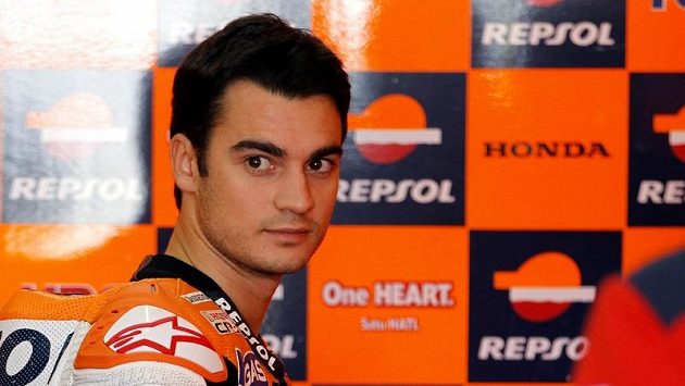Španělský motocyklista Dani Pedrosa vystartuje do GP Valencie z prvního místa.