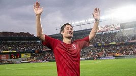 Tomáš Rosický byl během rozlučky nejvíc dojatý z Karla Brücknera. A co na rozlučku říkají další Češi? Tomáš Rosický byl během rozlučky nejvíc dojatý z Karla Brücknera. A co na rozlučku říkají další Češi?