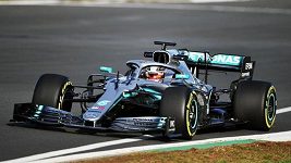 Lewis Hamilton testoval poprvé nový mercedes Lewis Hamilton testoval poprvé nový mercedes