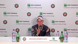 Markéta Vondroušová po porážce ve finále French Open Markéta Vondroušová po porážce ve finále French Open