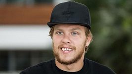 David Pastrňák vyhrál potřetí Zlatou hokejku. Už překonal smutek z finále Stanley Cupu? David Pastrňák vyhrál potřetí Zlatou hokejku. Už překonal smutek z finále Stanley Cupu?