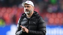Dohoda je blízko. Slavia vyjednává s trenérem Jindřichem Trpišovským o prodloužení kontraktu Dohoda je blízko. Slavia vyjednává s trenérem Jindřichem Trpišovským o prodloužení kontraktu