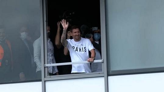 Messi received a warm welcome in Paris, he will play for PSG